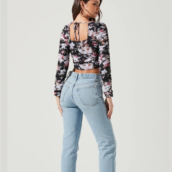 ERICA FLORAL RUCHED LONG SLEEVE TOP size large NWT - Picture 4 of 4